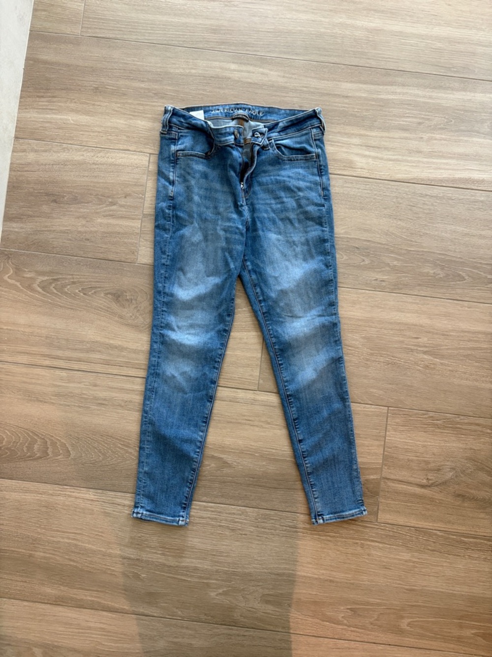 American Eagle Outfitters Light Blue Skinny Jeans